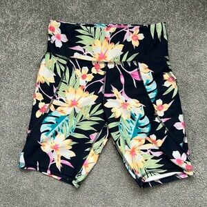 Girls XL biker shorts.
